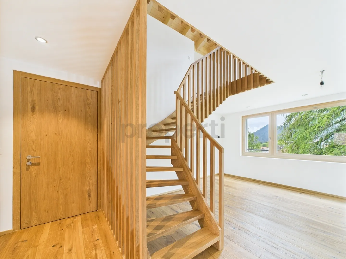 Belle maisonette neuve de 5,5 pièces avec vue sur la montagne et le lac à Brigels - Photo 1 sur 12