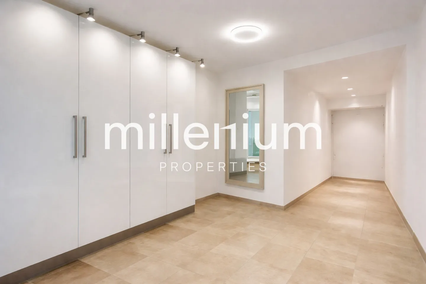 Luxuswohnung mit Pool - Foto 5 von 12