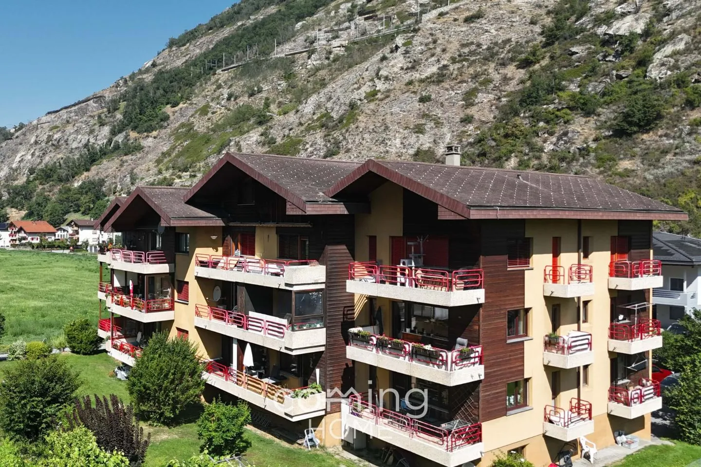 Appartement spacieux de 5,5 pièces avec balcon à Brigerbad - Photo 1 sur 13