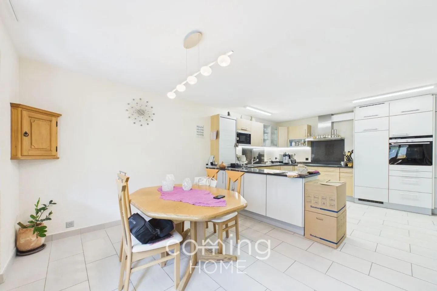 Appartement spacieux de 5,5 pièces avec balcon à Brigerbad - Photo 4 sur 13