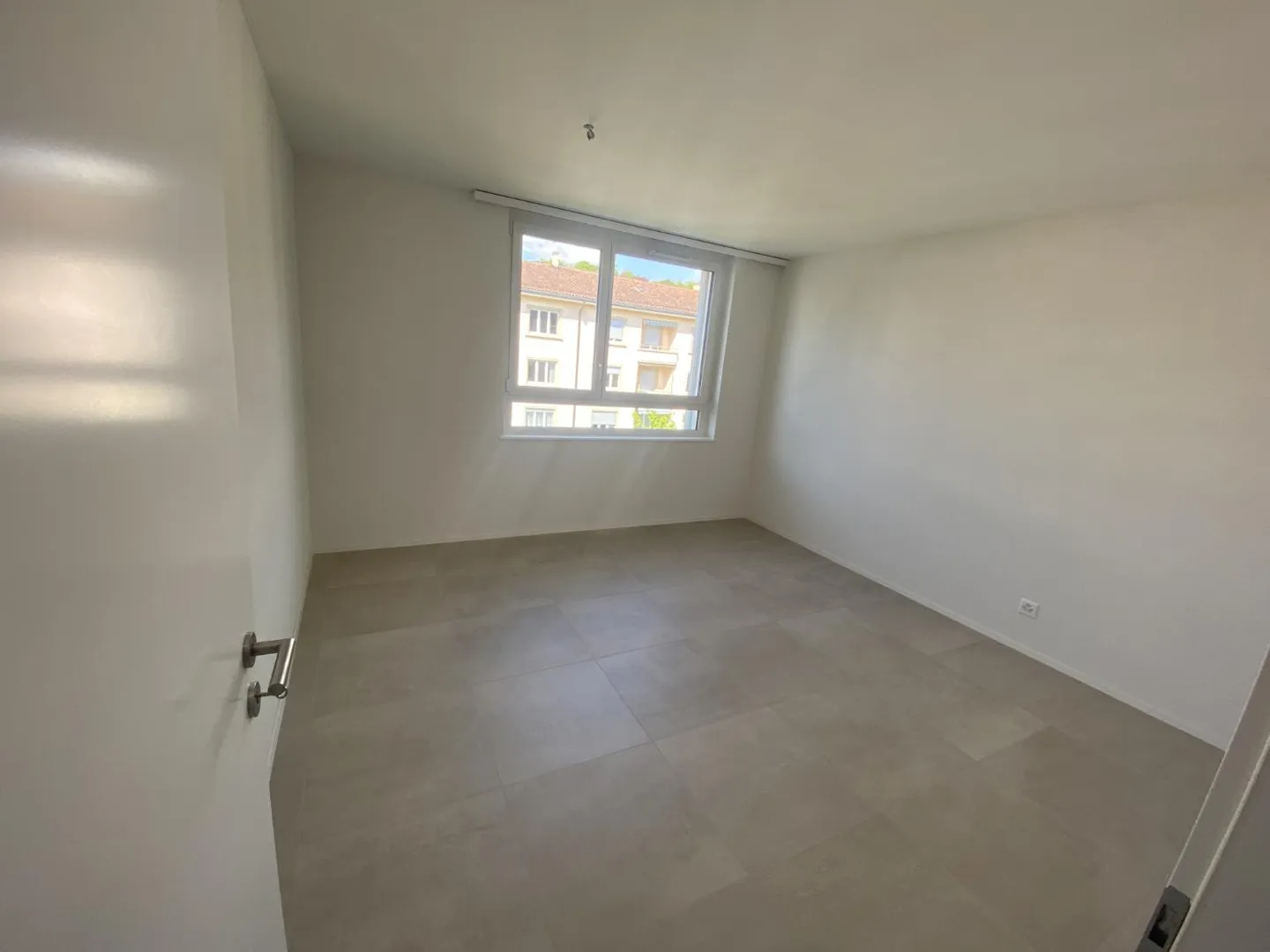 Appartement Moderne Près de Malley - Photo 4 sur 6