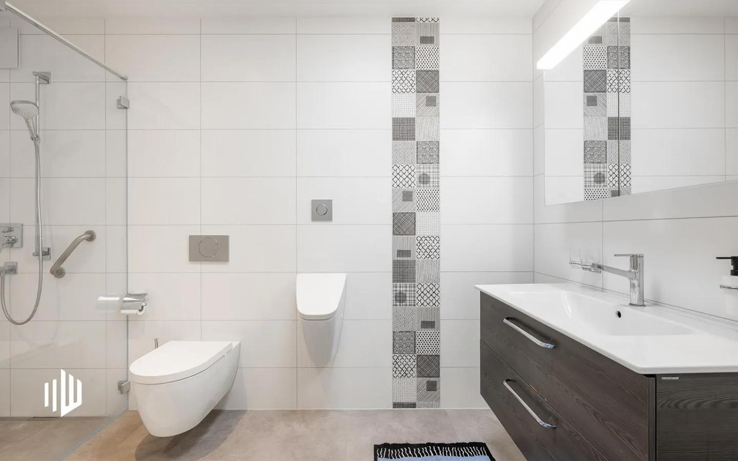 ImmoWyss - Exclusive Penthouse Apartment in a Central Location in Interlaken - Photo 5 of 8