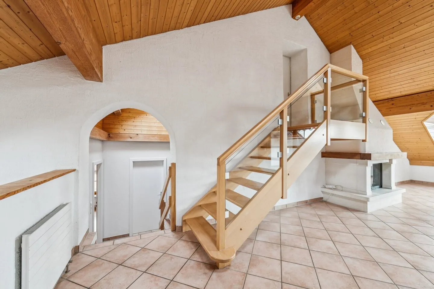 Intergenerational House with 3 Apartments - Photo 7 of 13