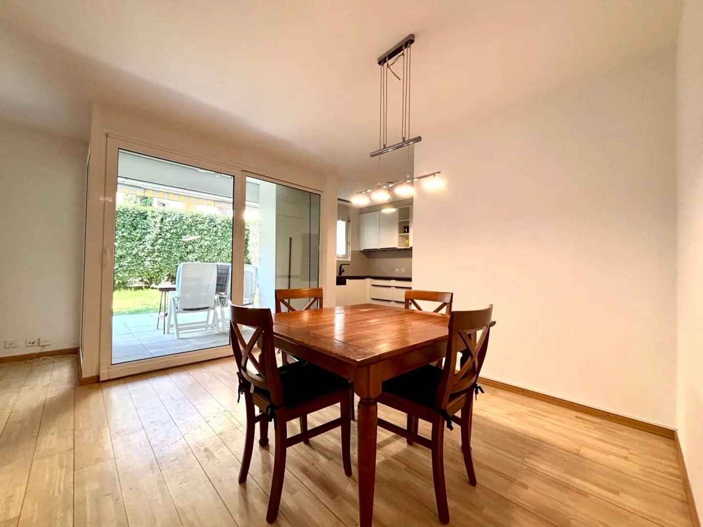 Charmantes Apartment mit Terrasse - Foto 6 von 13