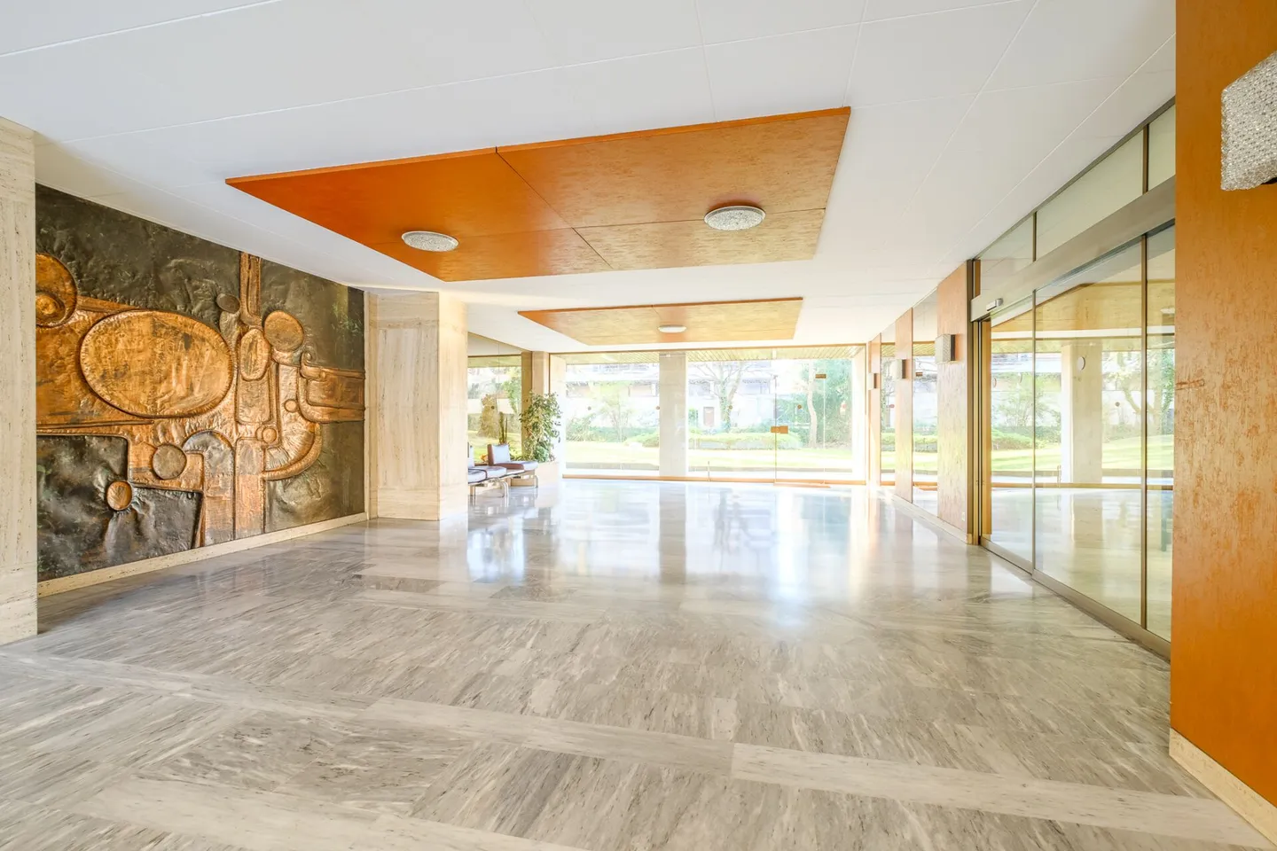 Penthouse 4.5 pièces avec une terrasse de 147 m2 - Photo 4 sur 10