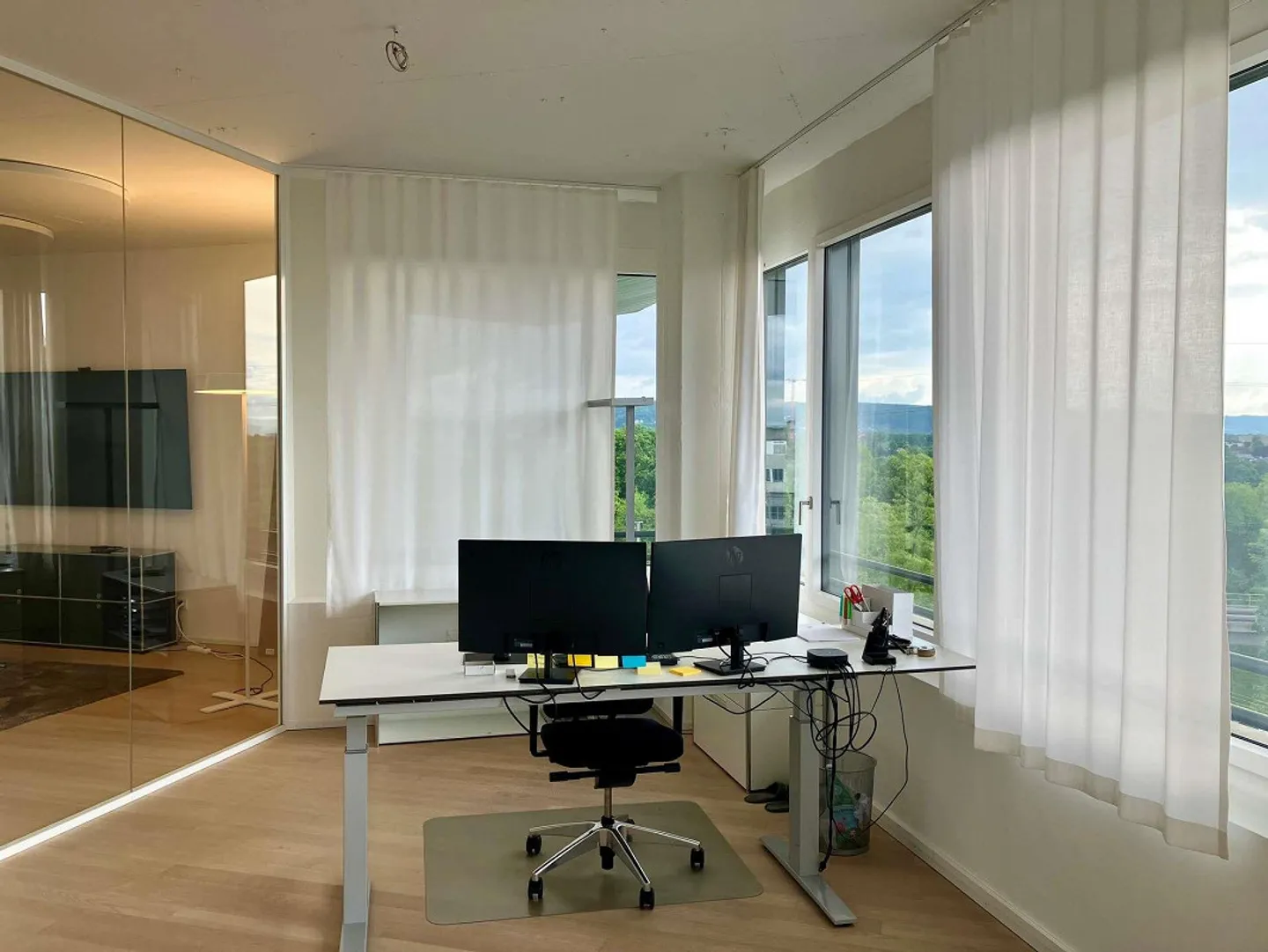 Flexibler Arbeitsplatz in Zürich - Foto 1 von 3