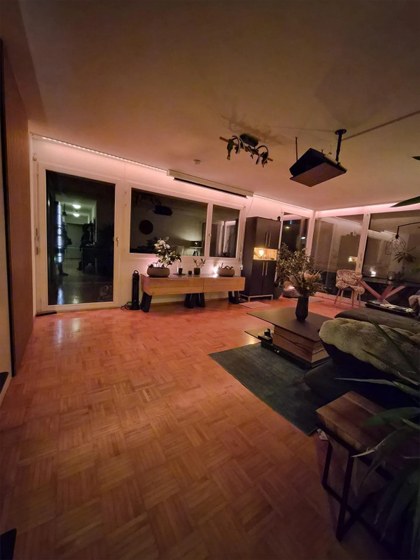 Dreamlike 4.5-Room Terrace Apartment with Lake and Rigi View - Photo 4 of 15