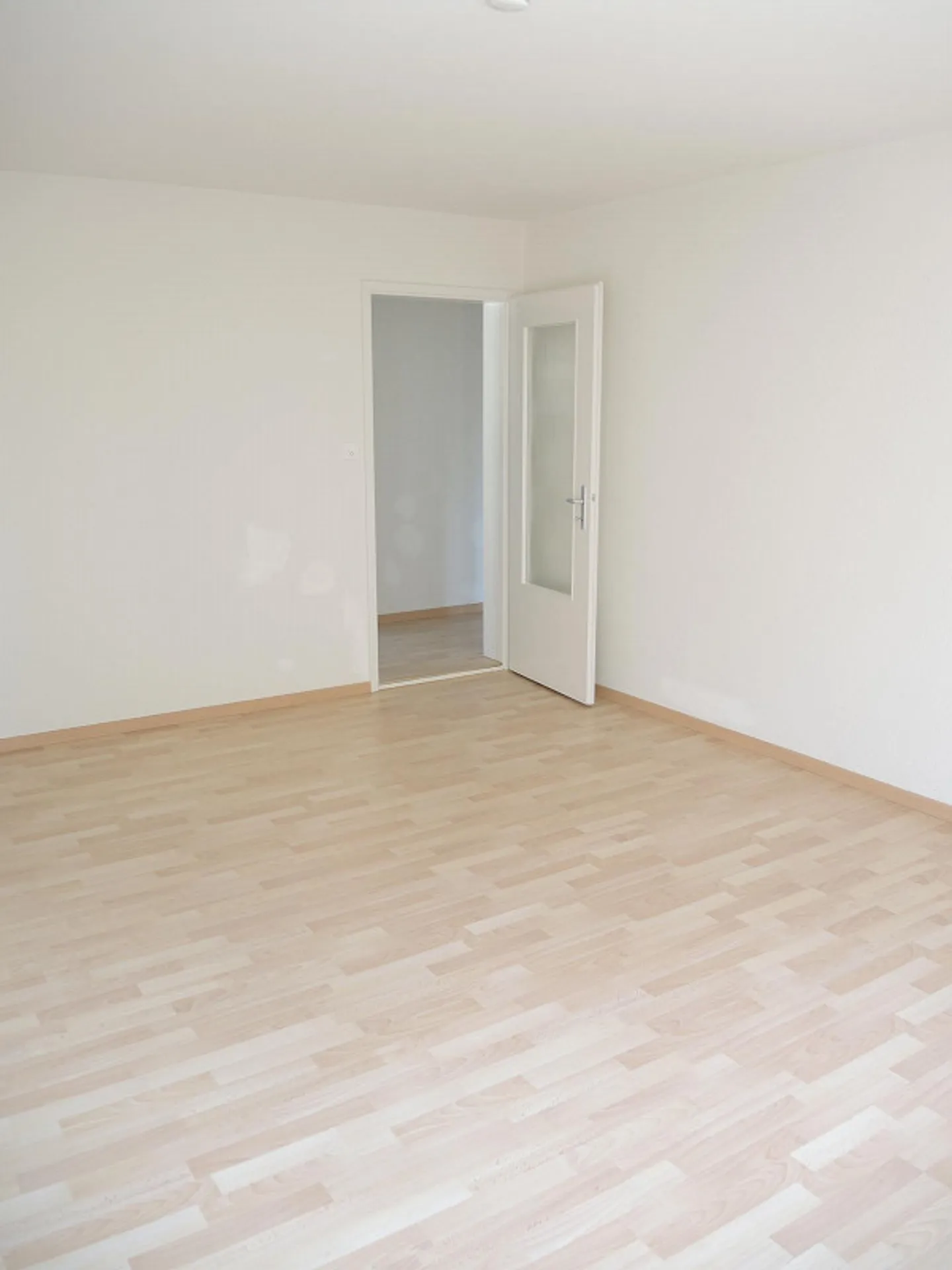 Zentrale 3-Zimmer-Wohnung in Wil - Foto 3 von 5