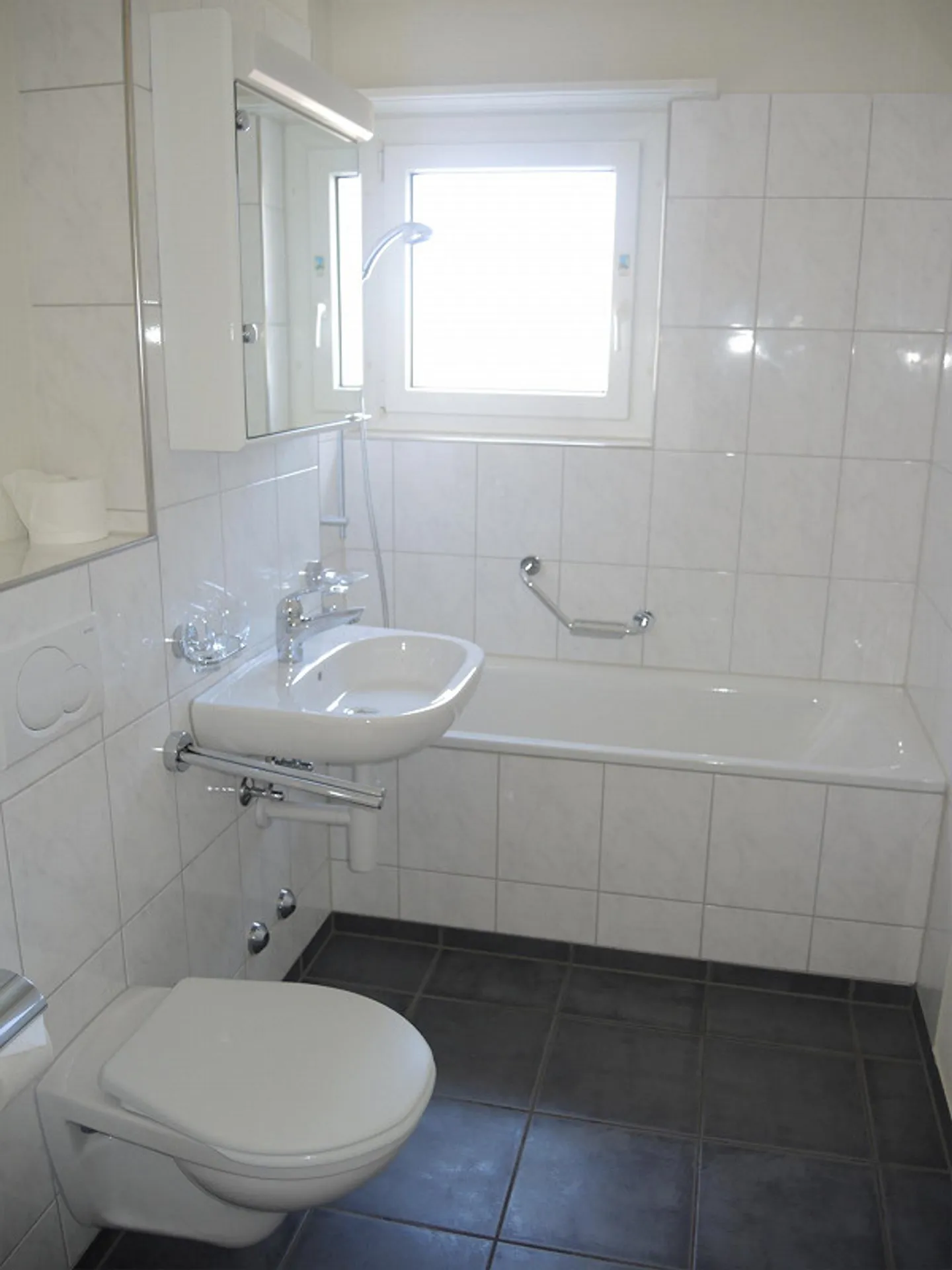 Zentrale 3-Zimmer-Wohnung in Wil - Foto 4 von 5