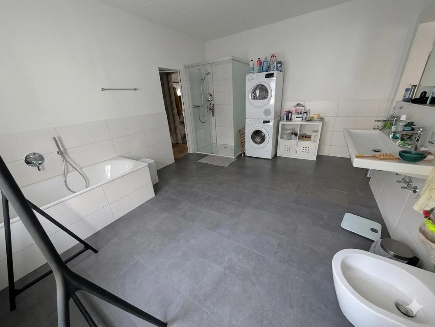 4.5 Room Apartment in Basel - Photo 2 of 6