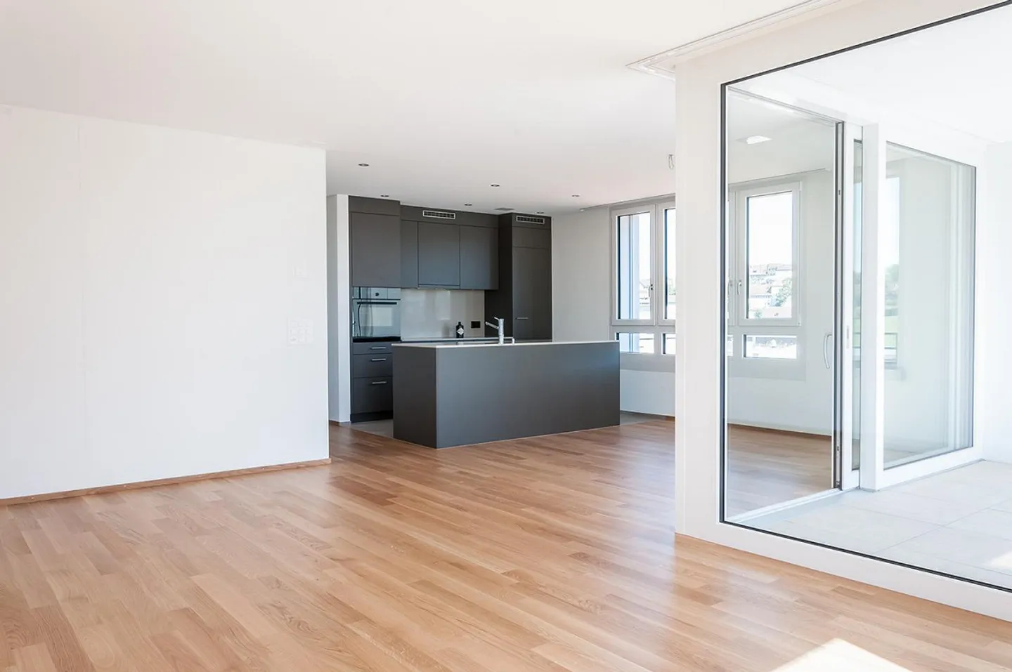 Modernes Apartment mit Loggia - Foto 6 von 7