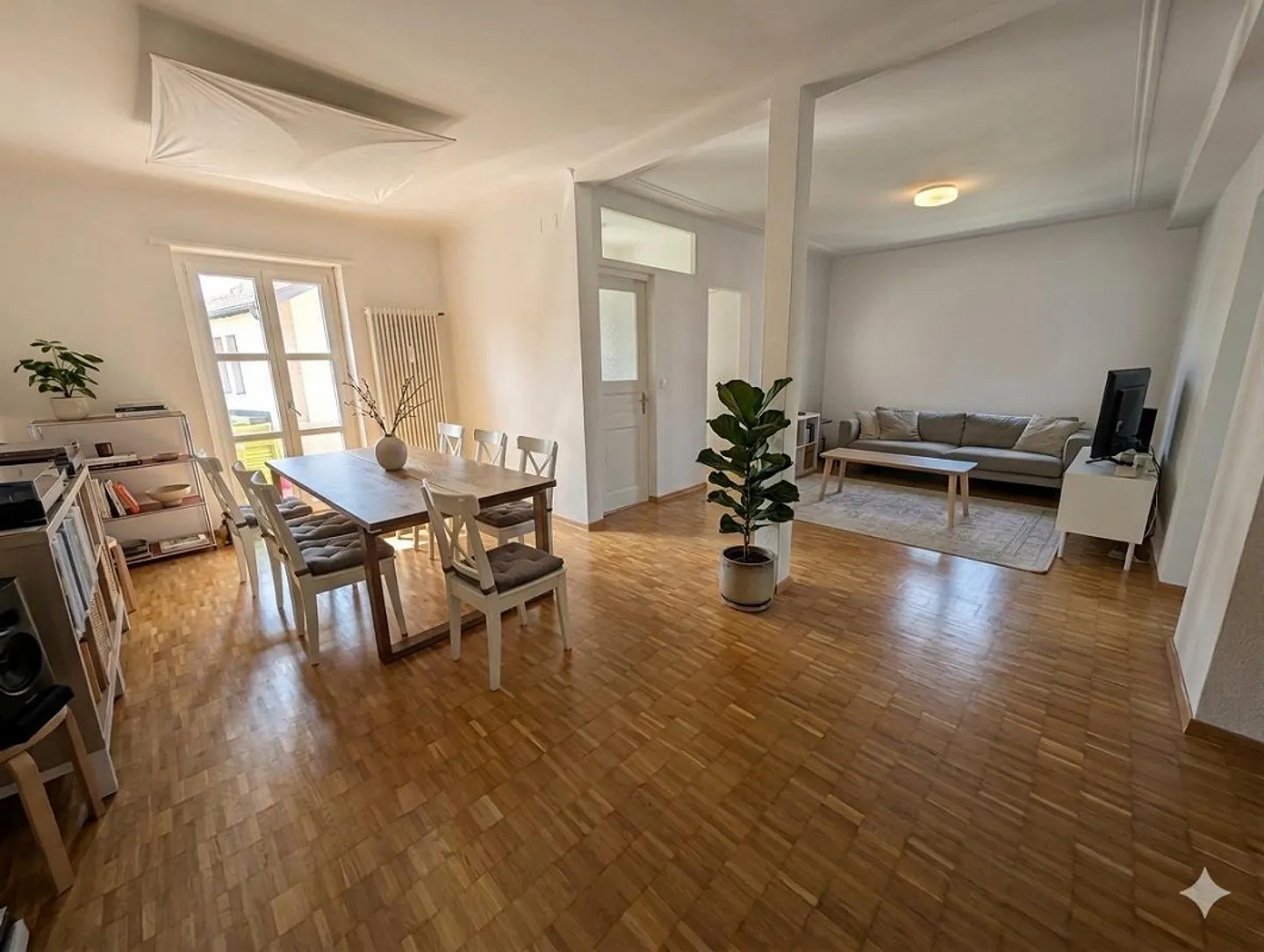 4.5 Room Apartment in Basel - Photo 3 of 6