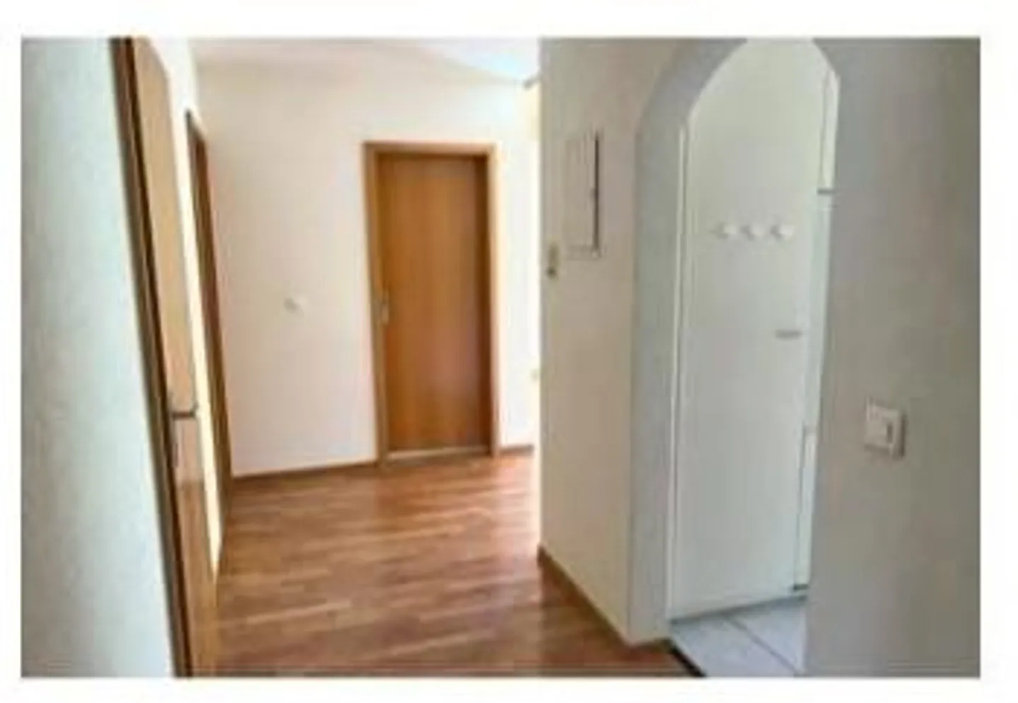 Bright 4.5 Room Apartment in Wald ZH - Photo 2 of 13