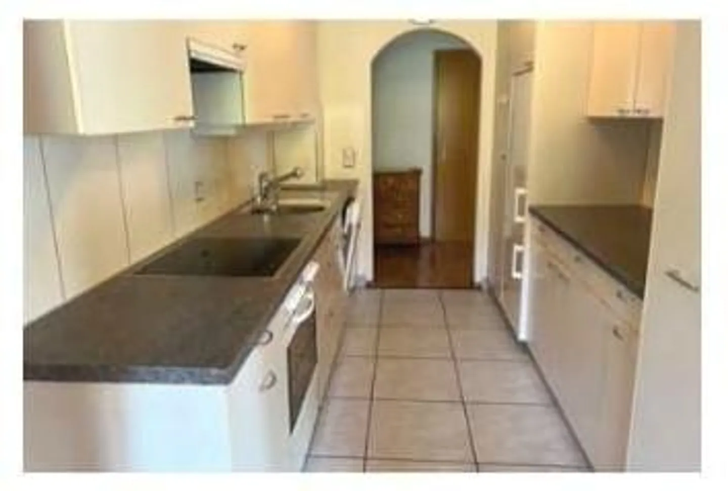 Bright 4.5 Room Apartment in Wald ZH - Photo 4 of 13