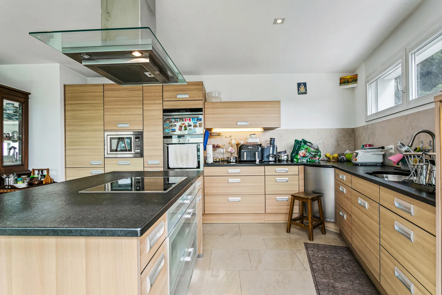 Villa locative divisée en deux logements à deux pas de l'ISL - Photo 3 sur 12