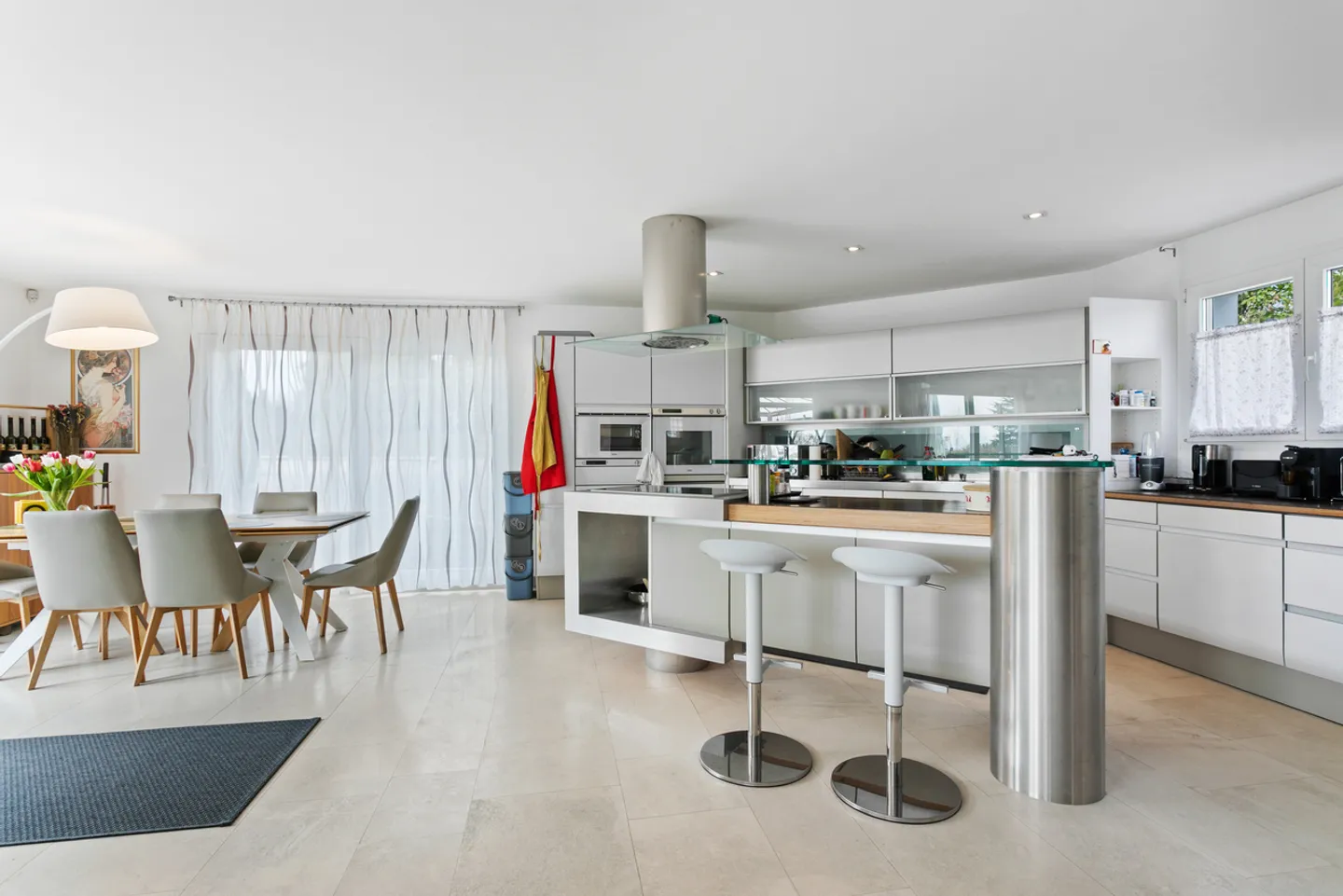 Villa locative divisée en deux logements à deux pas de l'ISL - Photo 7 sur 12