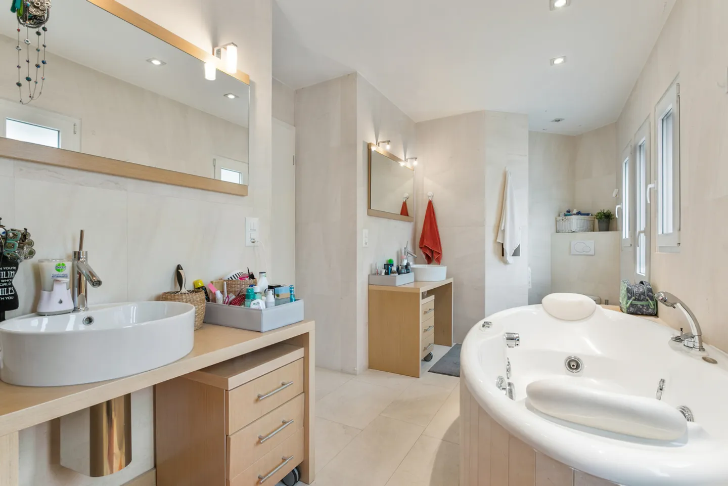 Villa locative divisée en deux logements à deux pas de l'ISL - Photo 10 sur 12