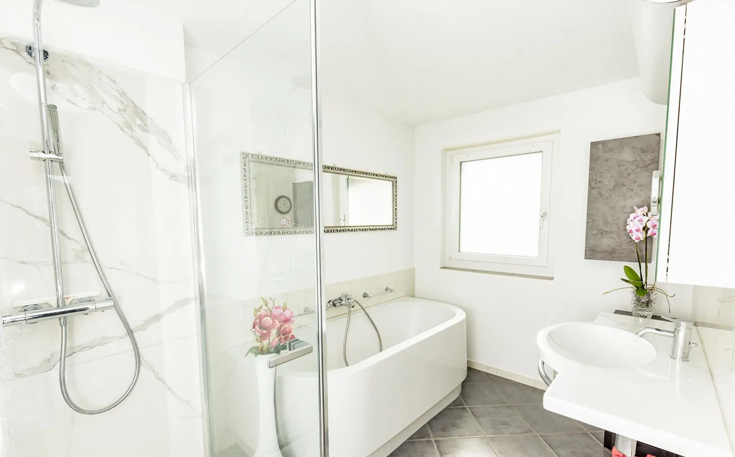 Charmantes Haus mit Privatgarten - Foto 10 von 19