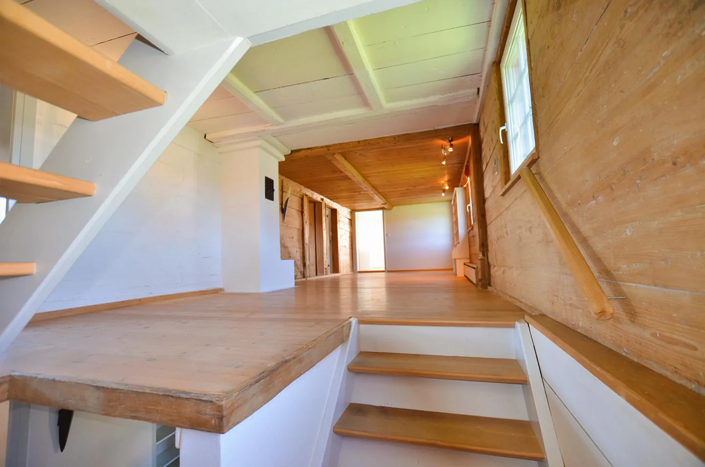 Maison Charmante avec Histoire et Substance Bien Entretenue - Photo 7 sur 17