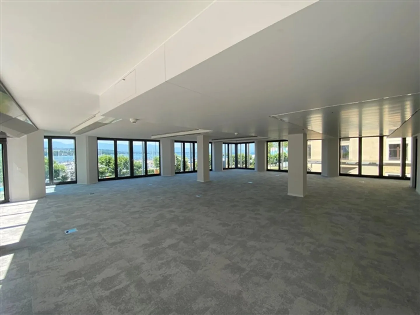 Spazi per uffici attraenti al lago - Foto 4 di 10