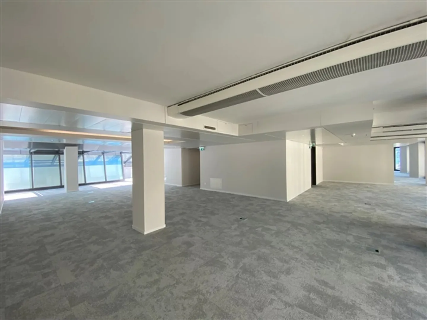 Spazi per uffici attraenti al lago - Foto 8 di 10