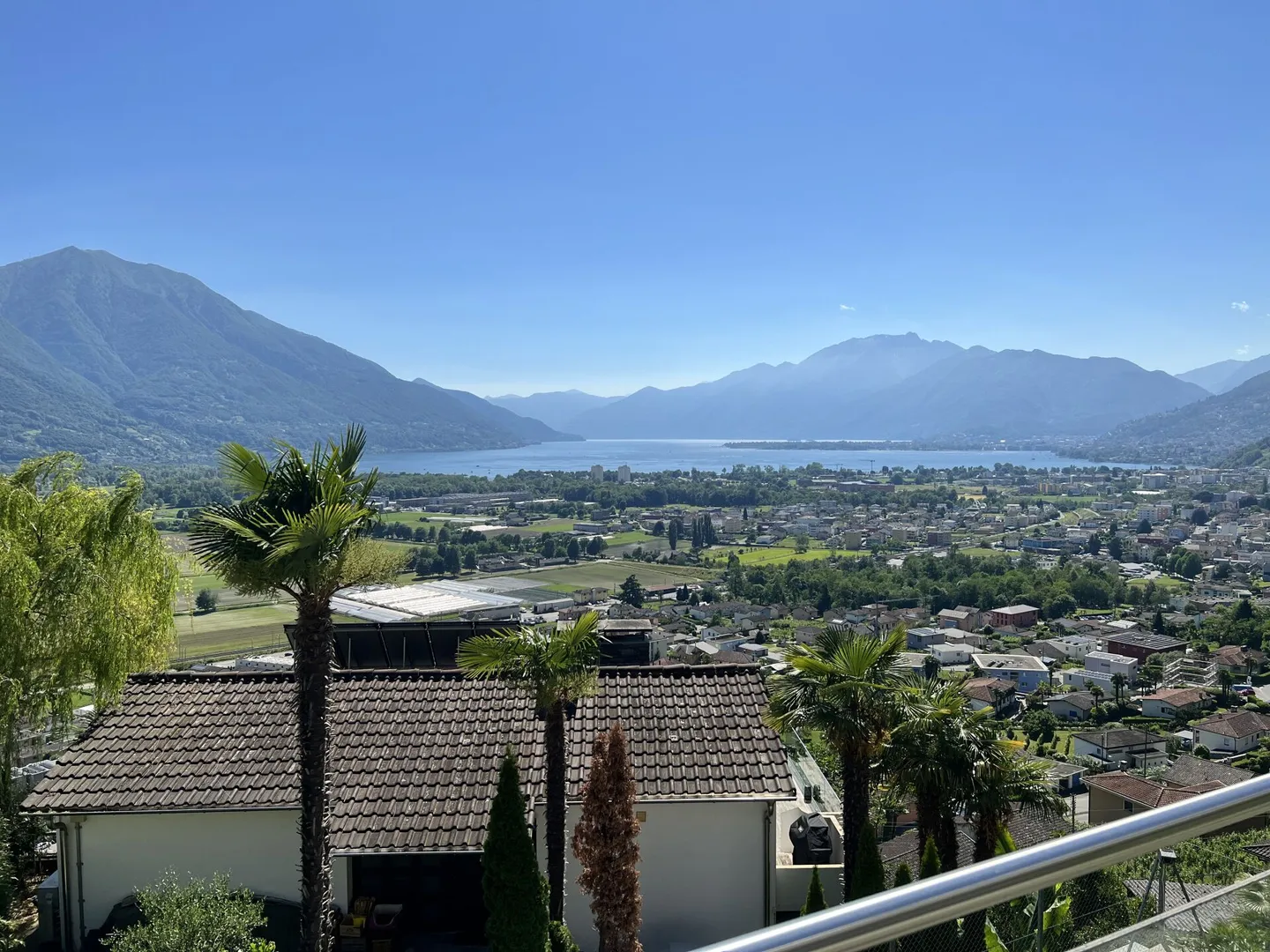 Appartamento di 5,5 stanze con piscina e vista mozzafiato - Foto 6 di 19