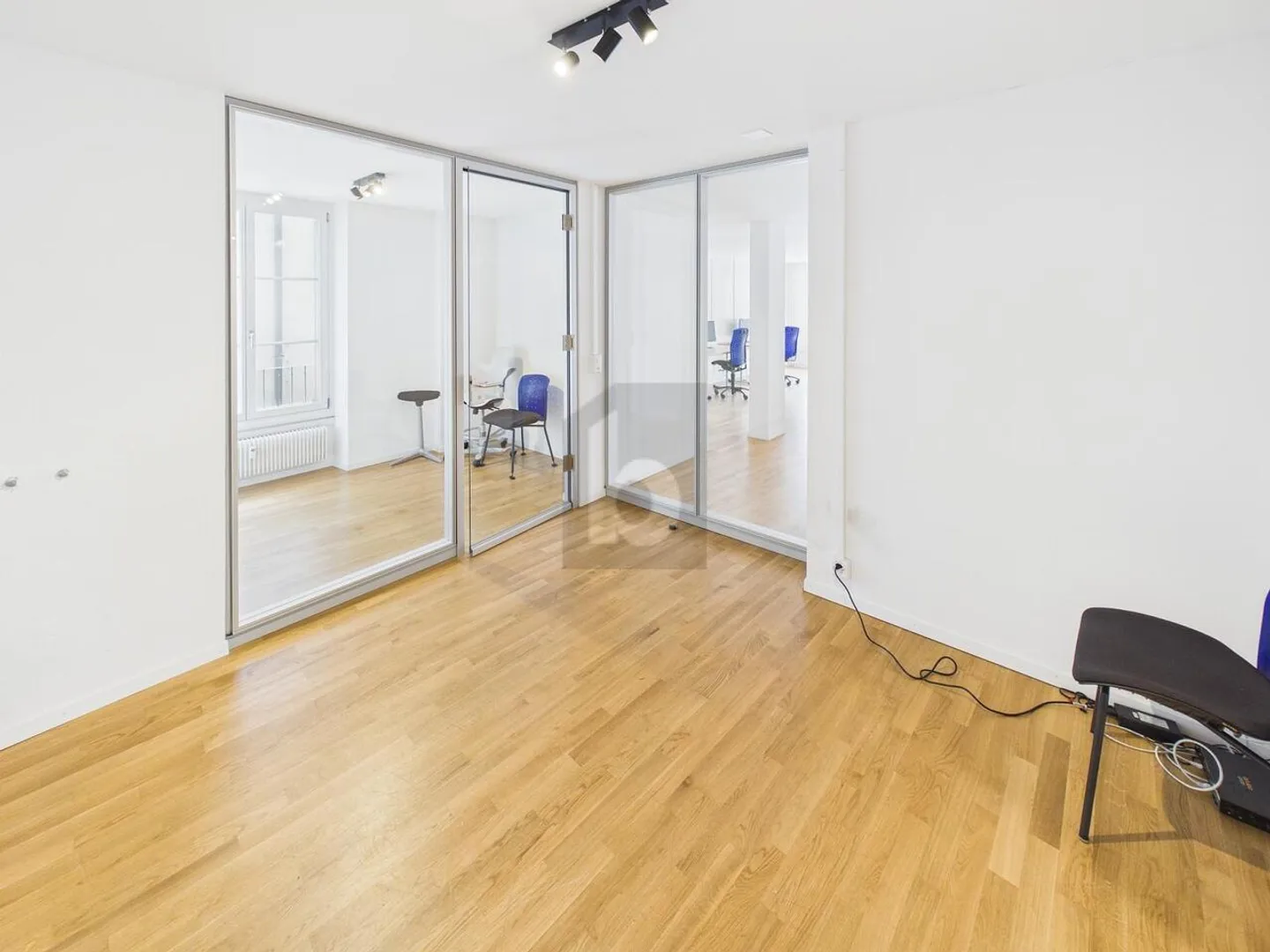 CENTRAL, PRACTICAL AND SPACIOUS - Photo 3 of 6