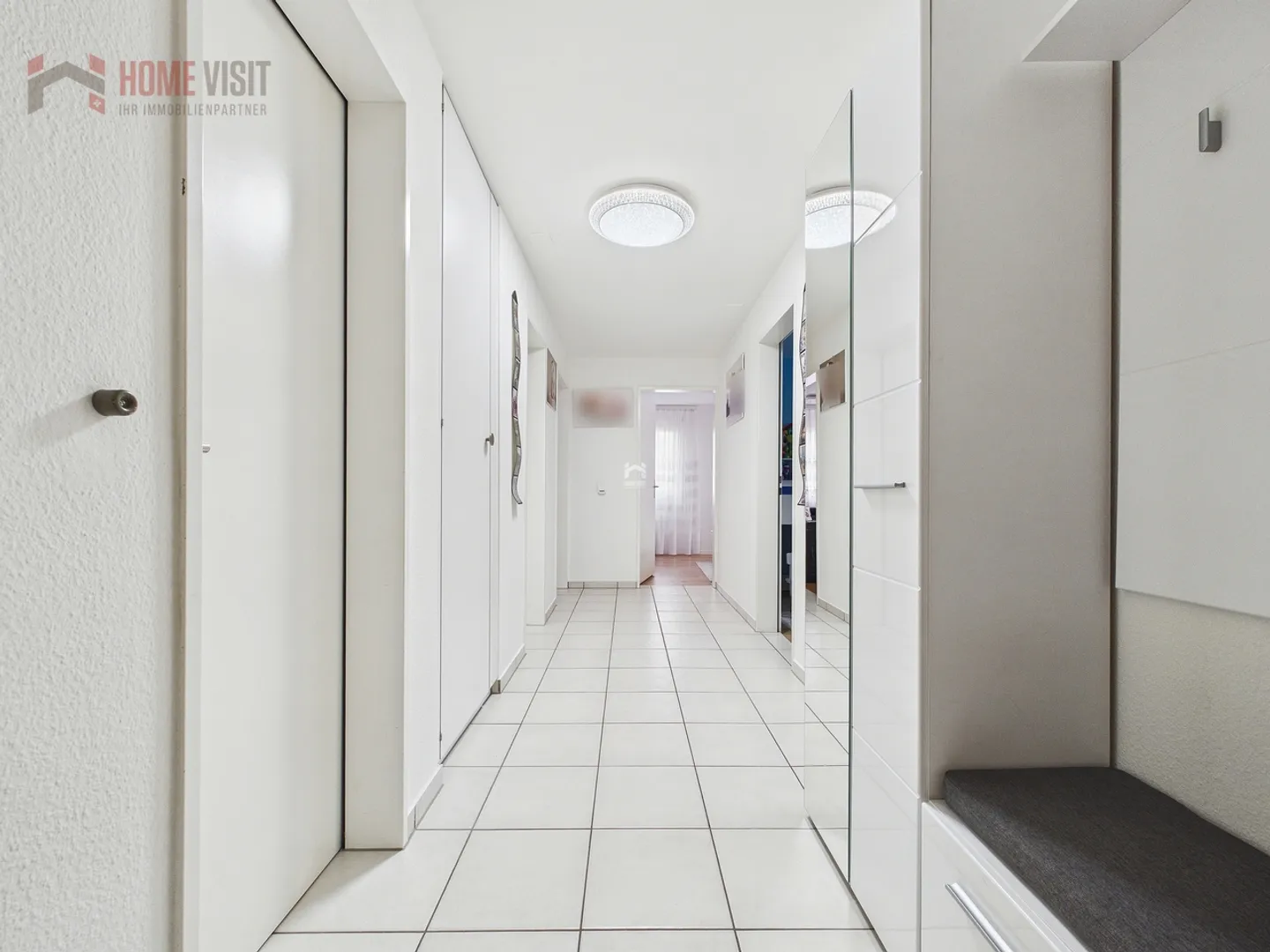 Appartement 4.5 pièces avec balcon et salle de loisirs dans un emplacement calme - Photo 5 sur 13