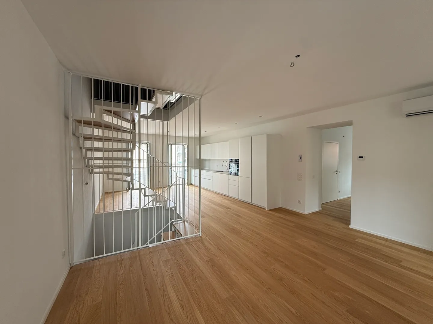 À louer : appartement de 4,5 pièces avec grenier au centre de Locarno - Photo 6 sur 11