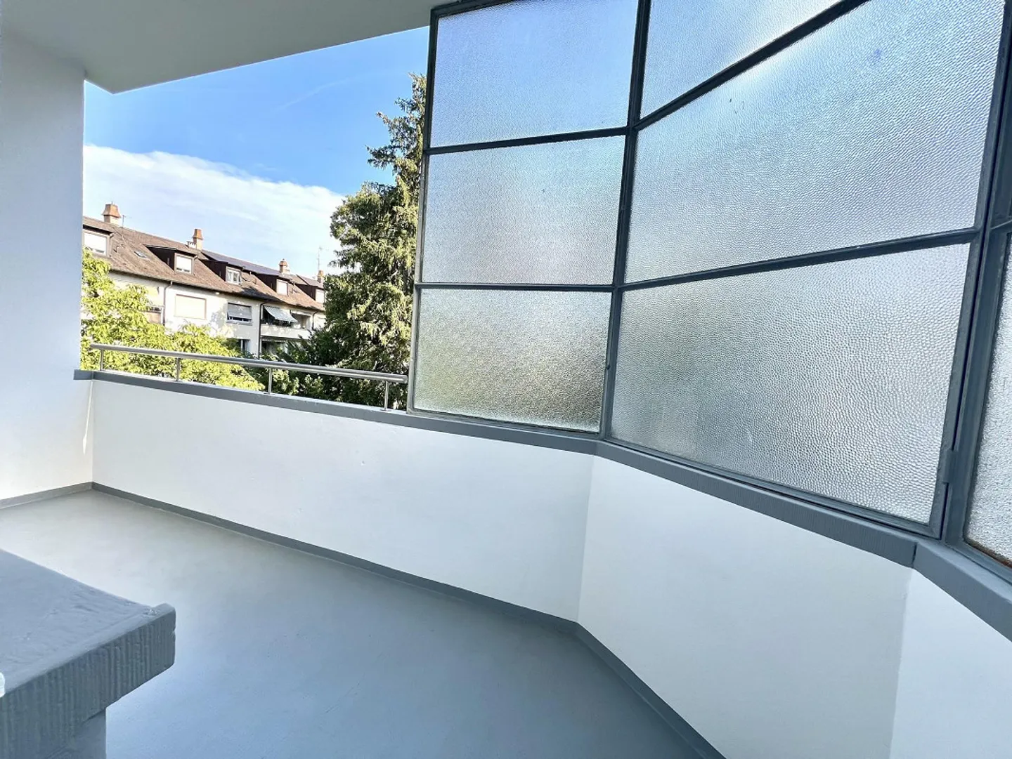Modern Old Building Apartment with 2 Balconies - Photo 2 of 7