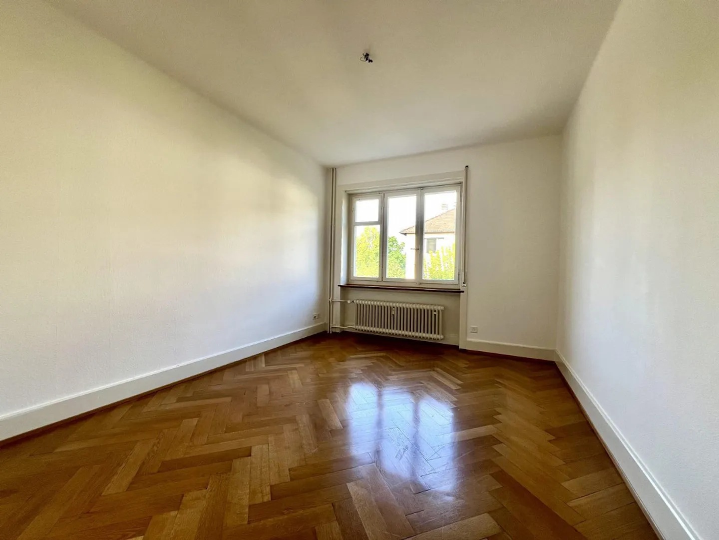 Modern Old Building Apartment with 2 Balconies - Photo 7 of 7