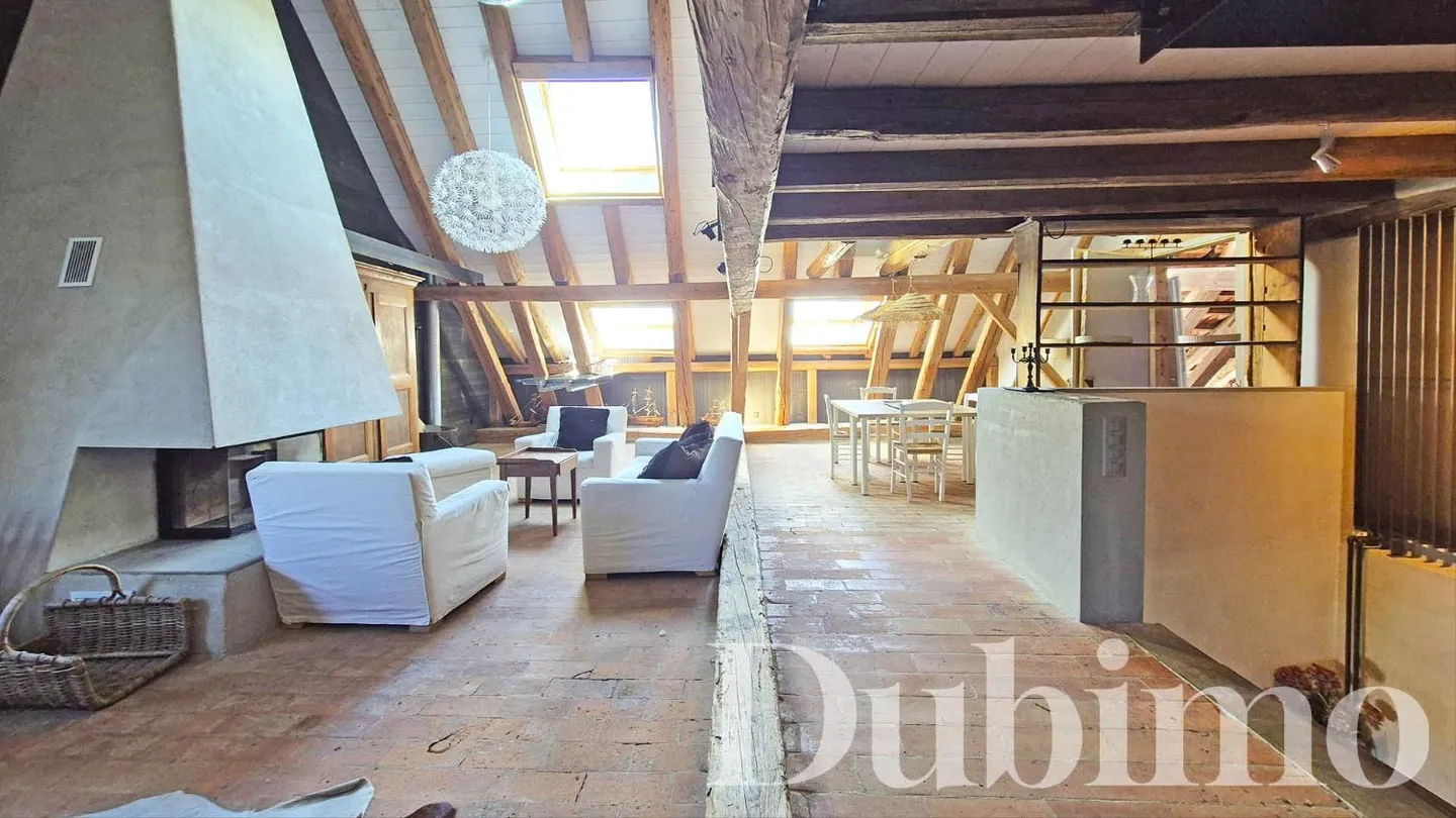Familienhaus mit 2 Wohnungen, privatem Garten, Keller und Möglichkeit zur Schaffung einer 3. Wohnung - Foto 6 von 13