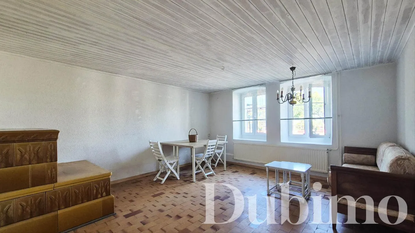Familienhaus mit 2 Wohnungen, privatem Garten, Keller und Möglichkeit zur Schaffung einer 3. Wohnung - Foto 8 von 13