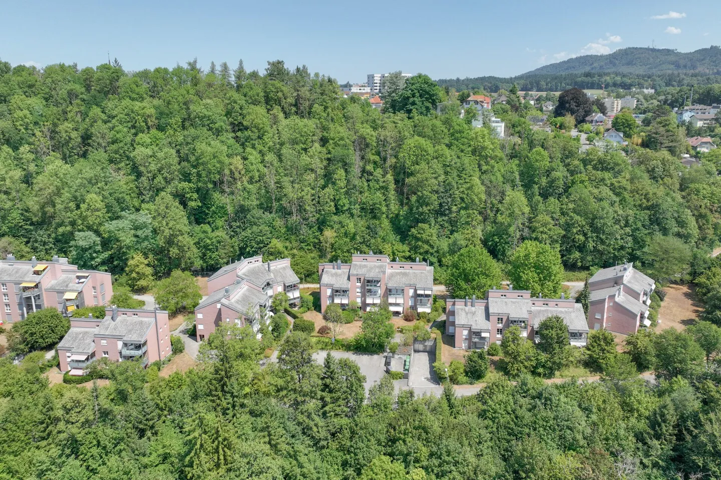 Living in Green, Living in Peace - Near Bern and the Aare - Photo 12 of 13