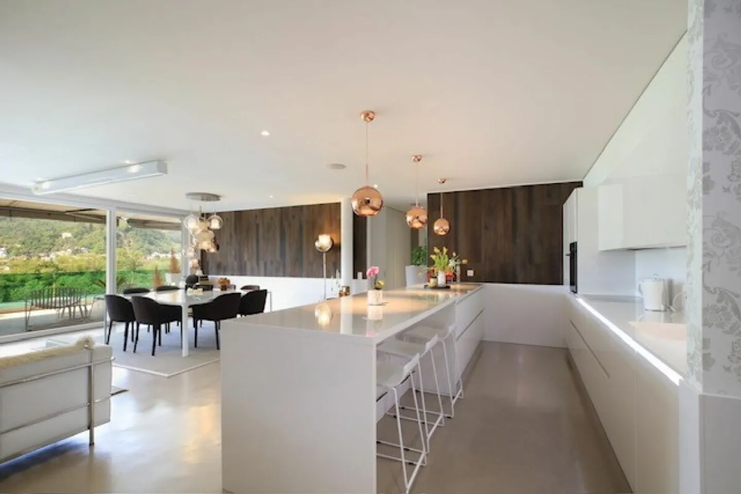 Appartamento moderno con vista montagna - Foto 1 di 18