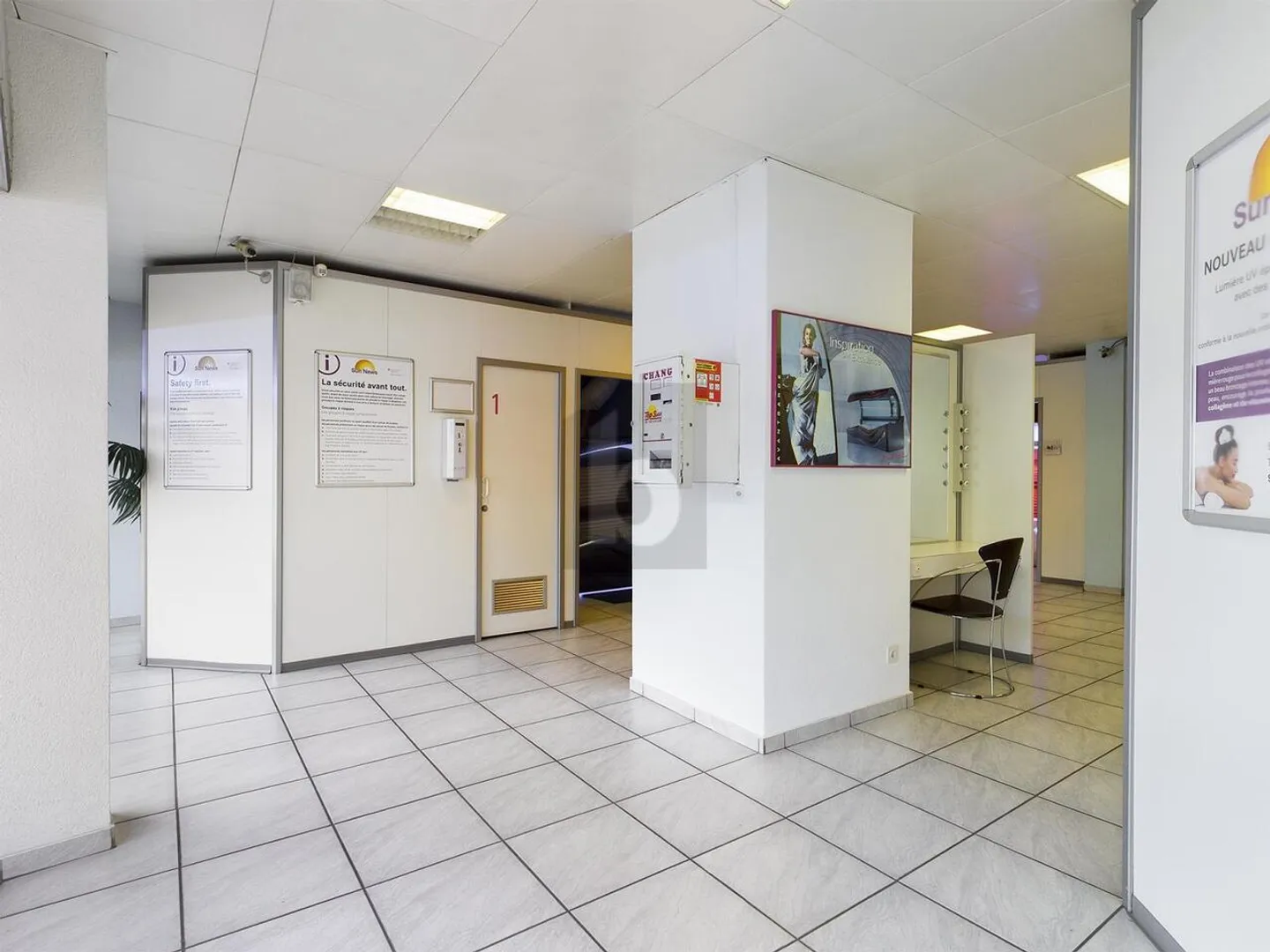 SPAZIO COMMERCIALE - PER TUTTE LE ATTIVITÀ - Foto 1 di 6