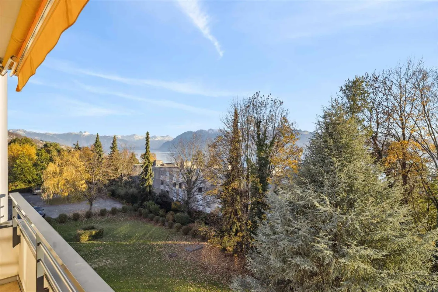 Außergewöhnliches Penthouse mit herrlichem Blick auf den See - Foto 5 von 13