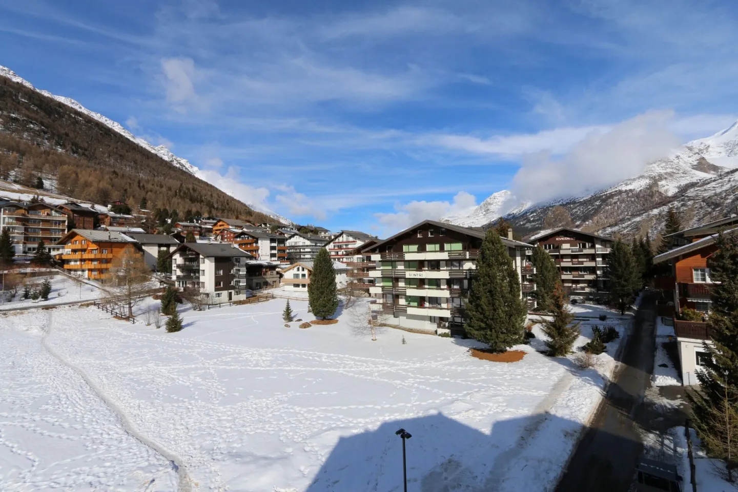 Everest appartamento ristrutturato di 3,5 locali con balcone sud e ovest. - Foto 15 di 15