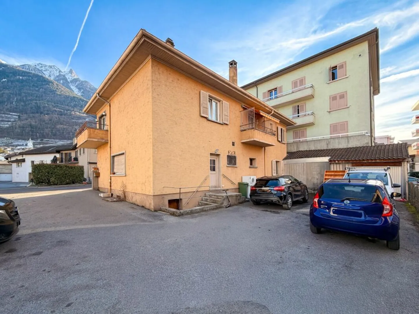 Yielding building in the heart of Saxon - Photo 3 of 13