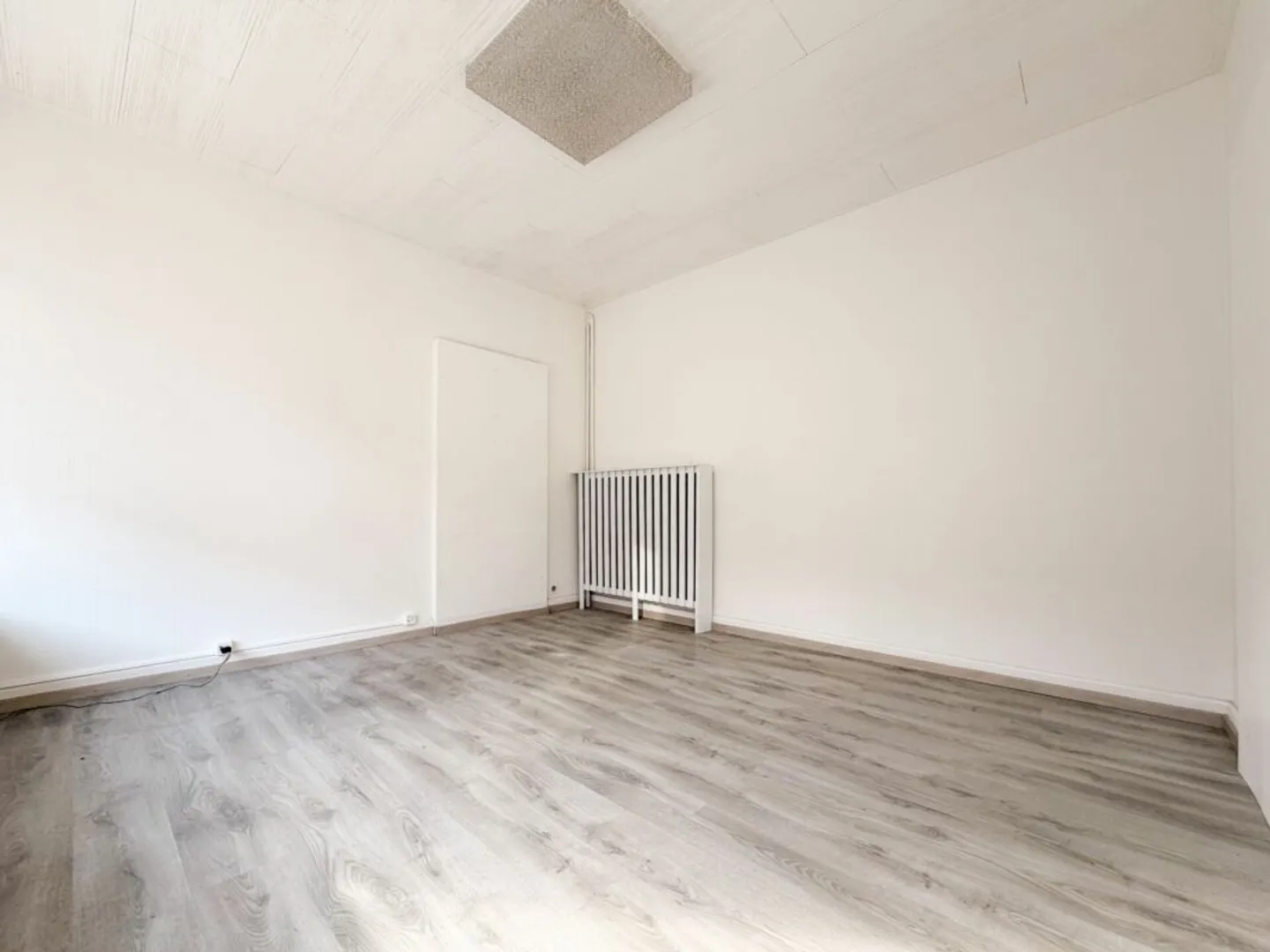 Yielding building in the heart of Saxon - Photo 9 of 13