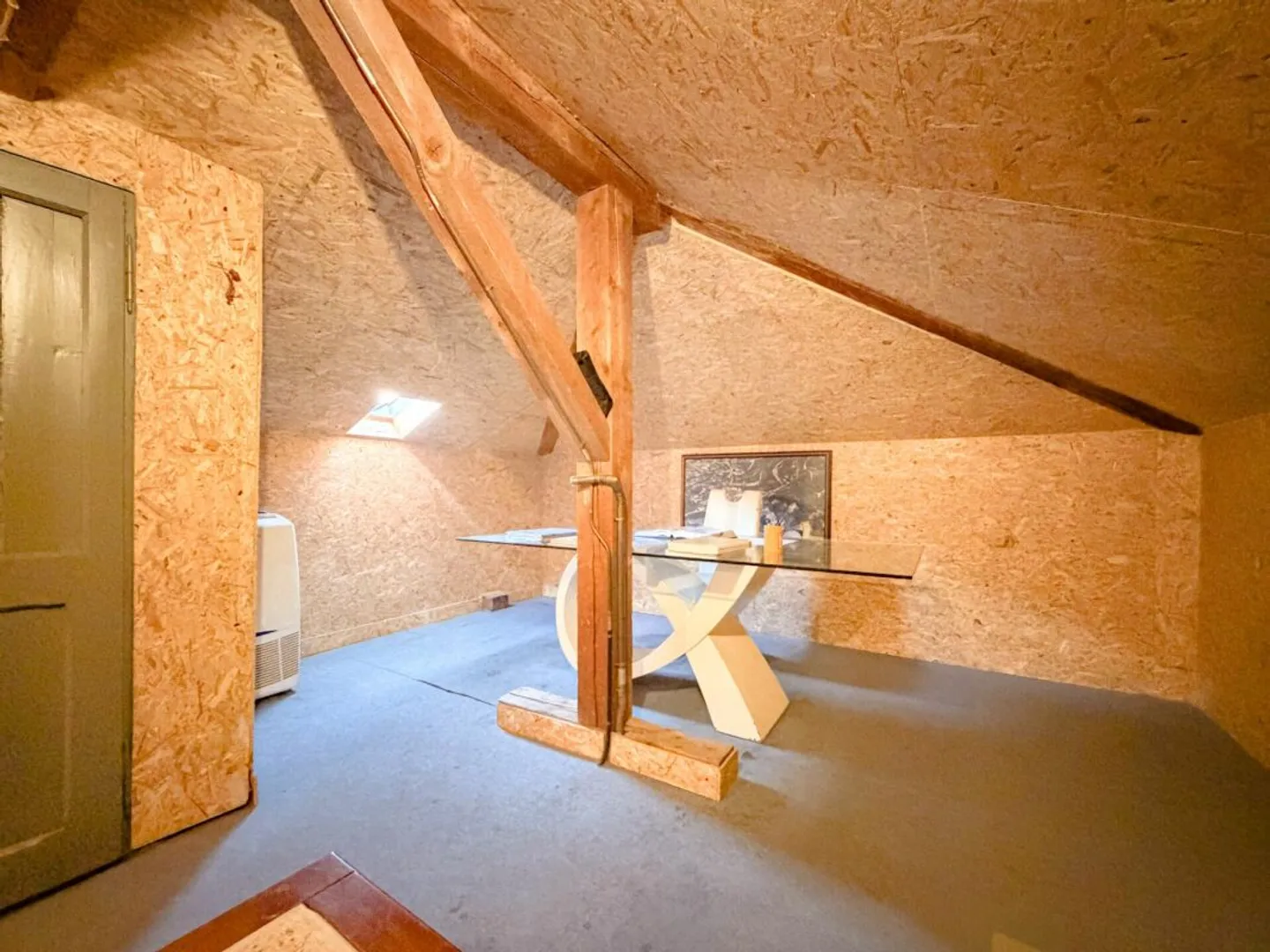 Yielding building in the heart of Saxon - Photo 13 of 13