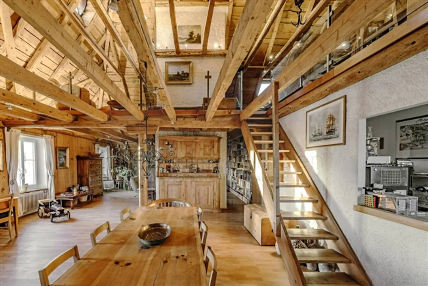 Nel cuore della città, carattere, volume e sauna - Foto 3 di 6