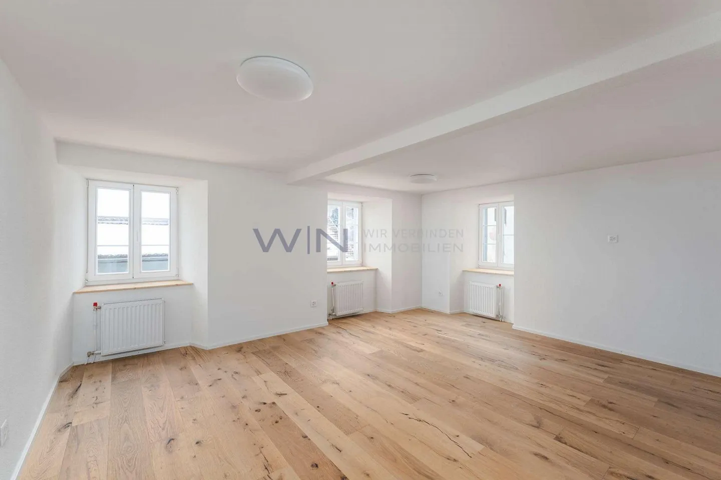 Arrive home with character - Photo 3 of 11