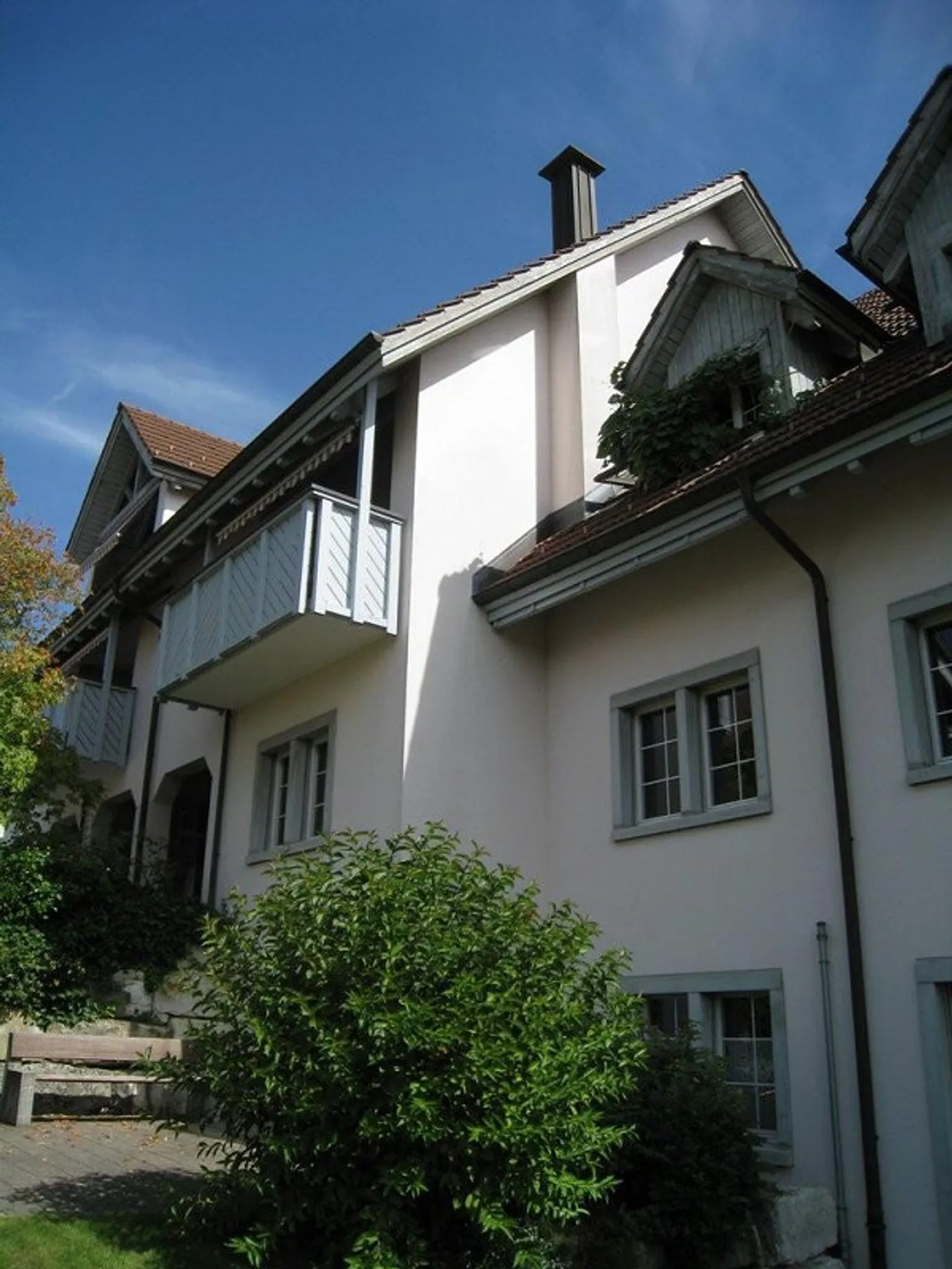 Ici attend votre nouveau chez-vous - Photo 2 sur 9