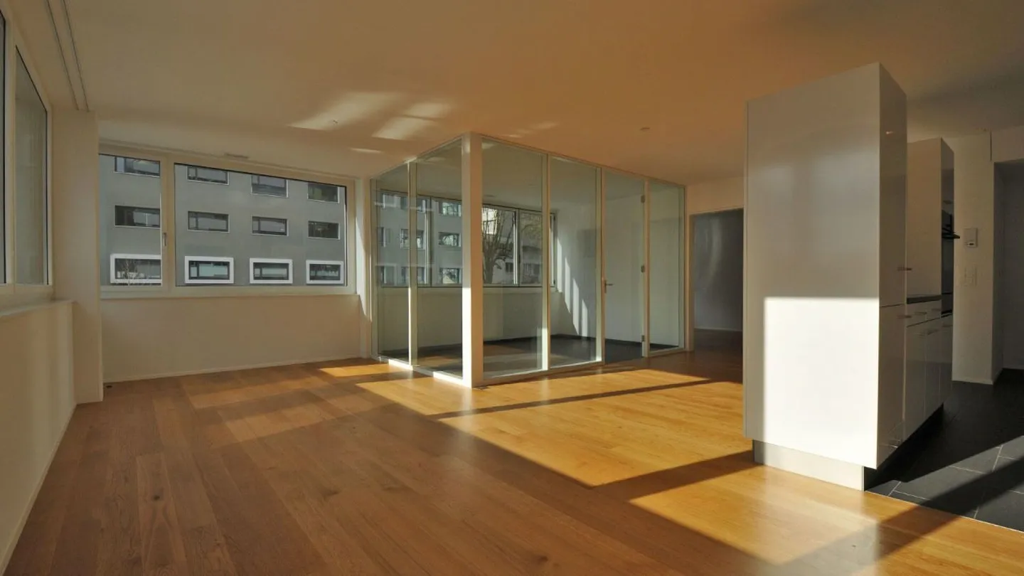 Appartement de ville 3.5 pièces près du S-Bahn 1.2.3 (2ème étage) - Photo 2 sur 8