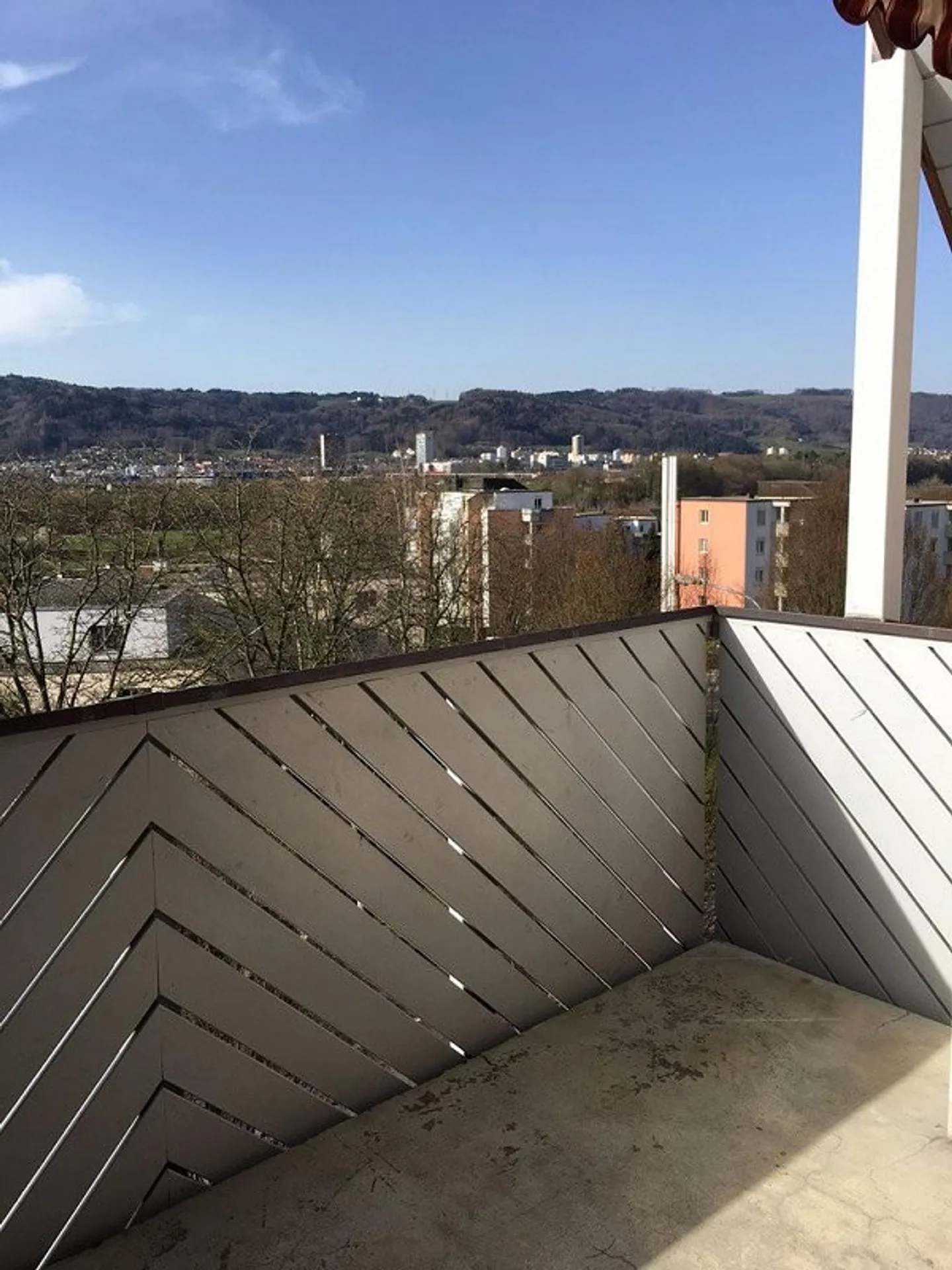 Ici attend votre nouveau chez-vous - Photo 8 sur 9