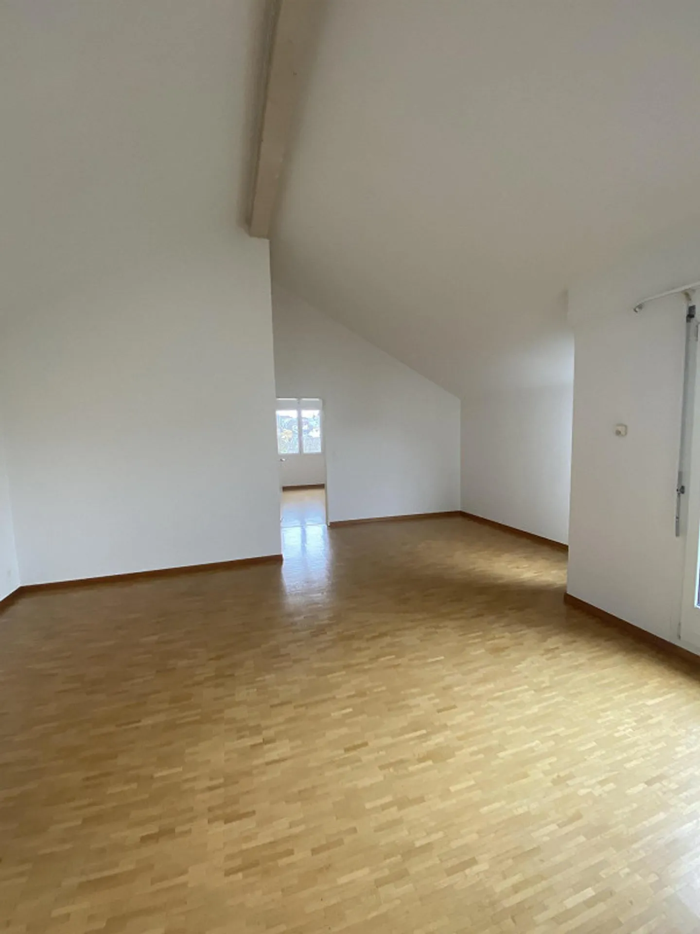 Your home for comfort - with a view over the rooftops - Photo 3 of 10