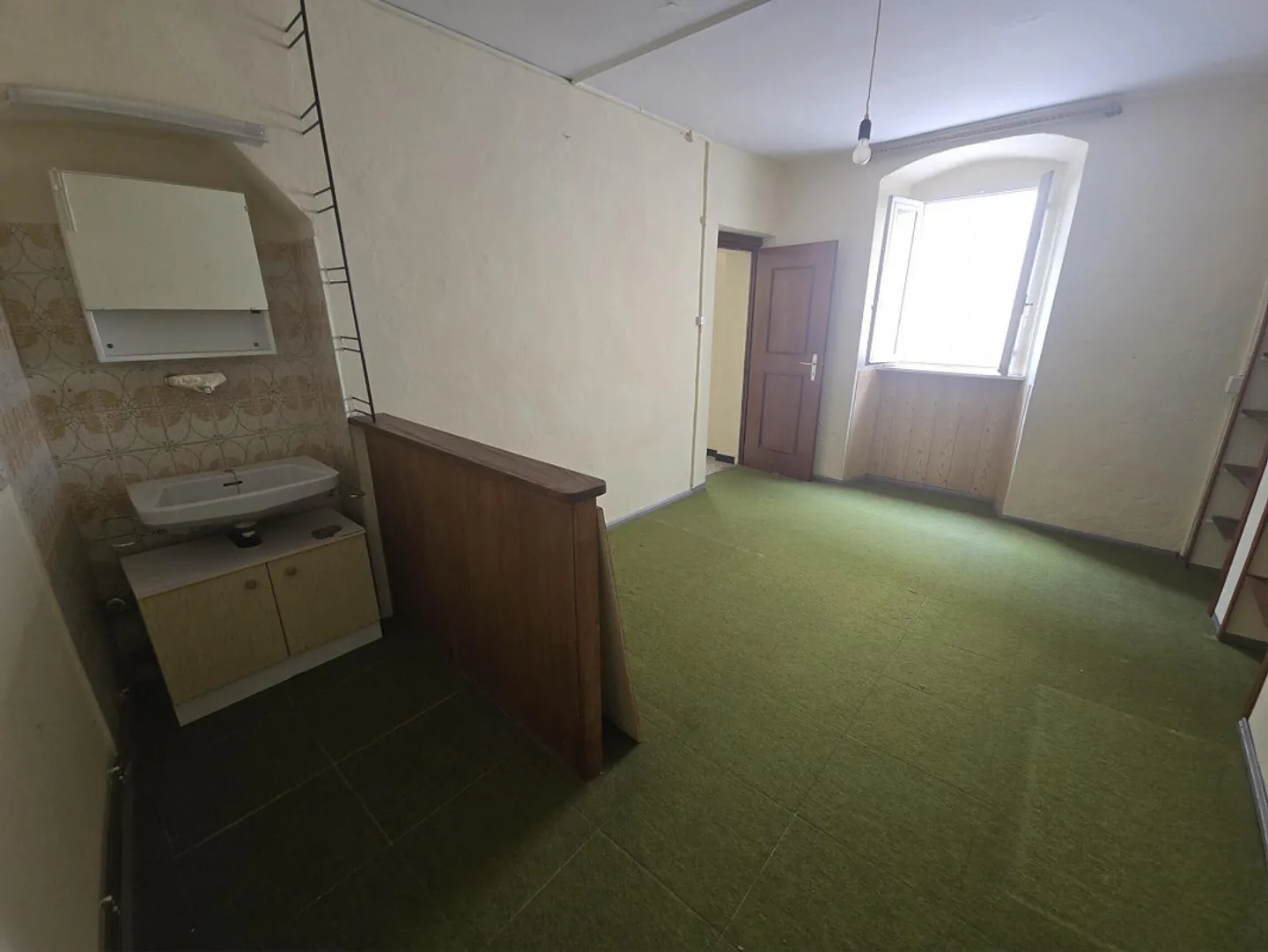 MAISON DE NOYAU PARTIELLEMENT RÉNOVÉE À TESSERETE - Photo 6 sur 9