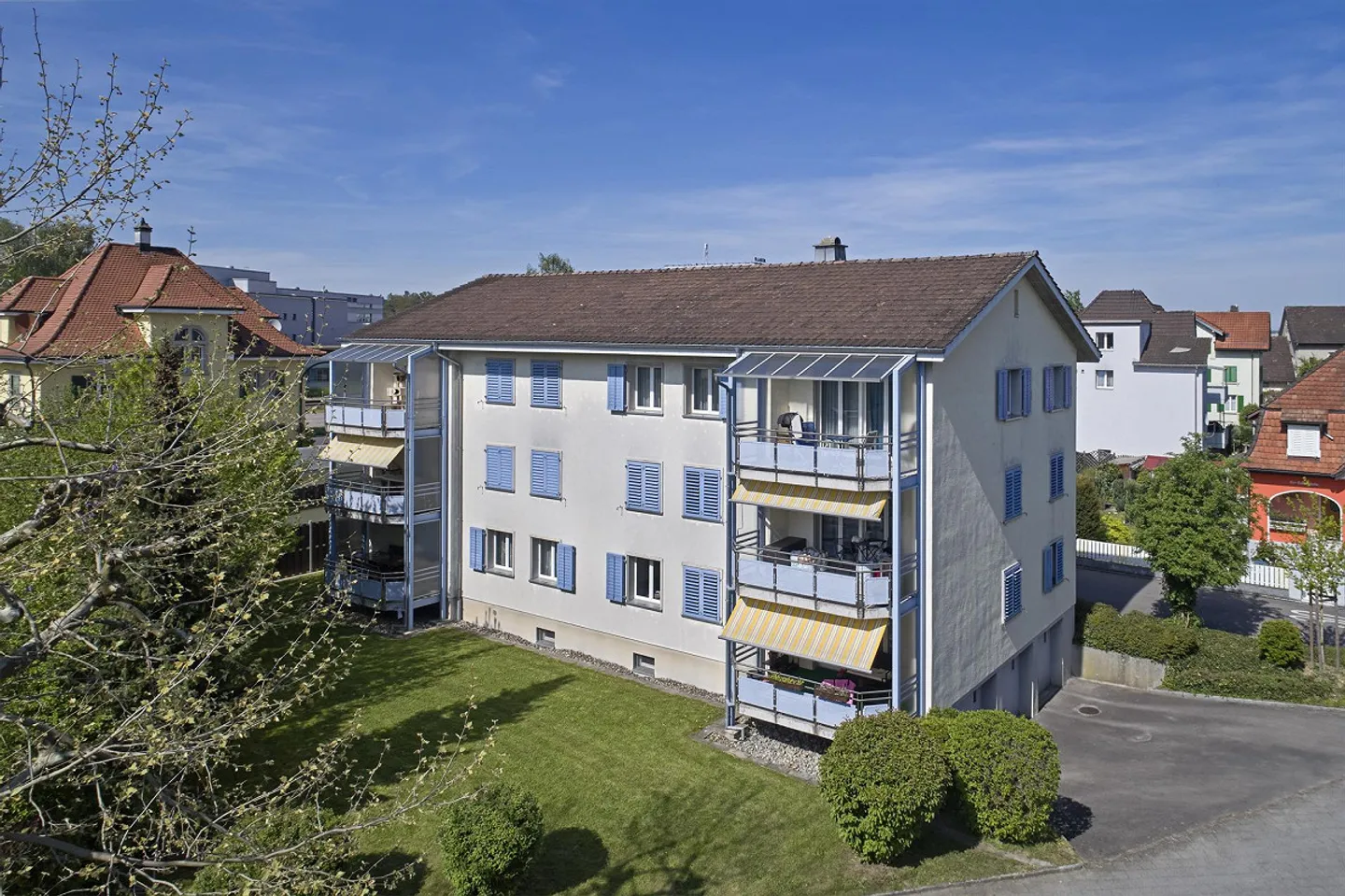 Central and Quiet 4.5-Room Apartment on the 1st Floor - Photo 1 of 10