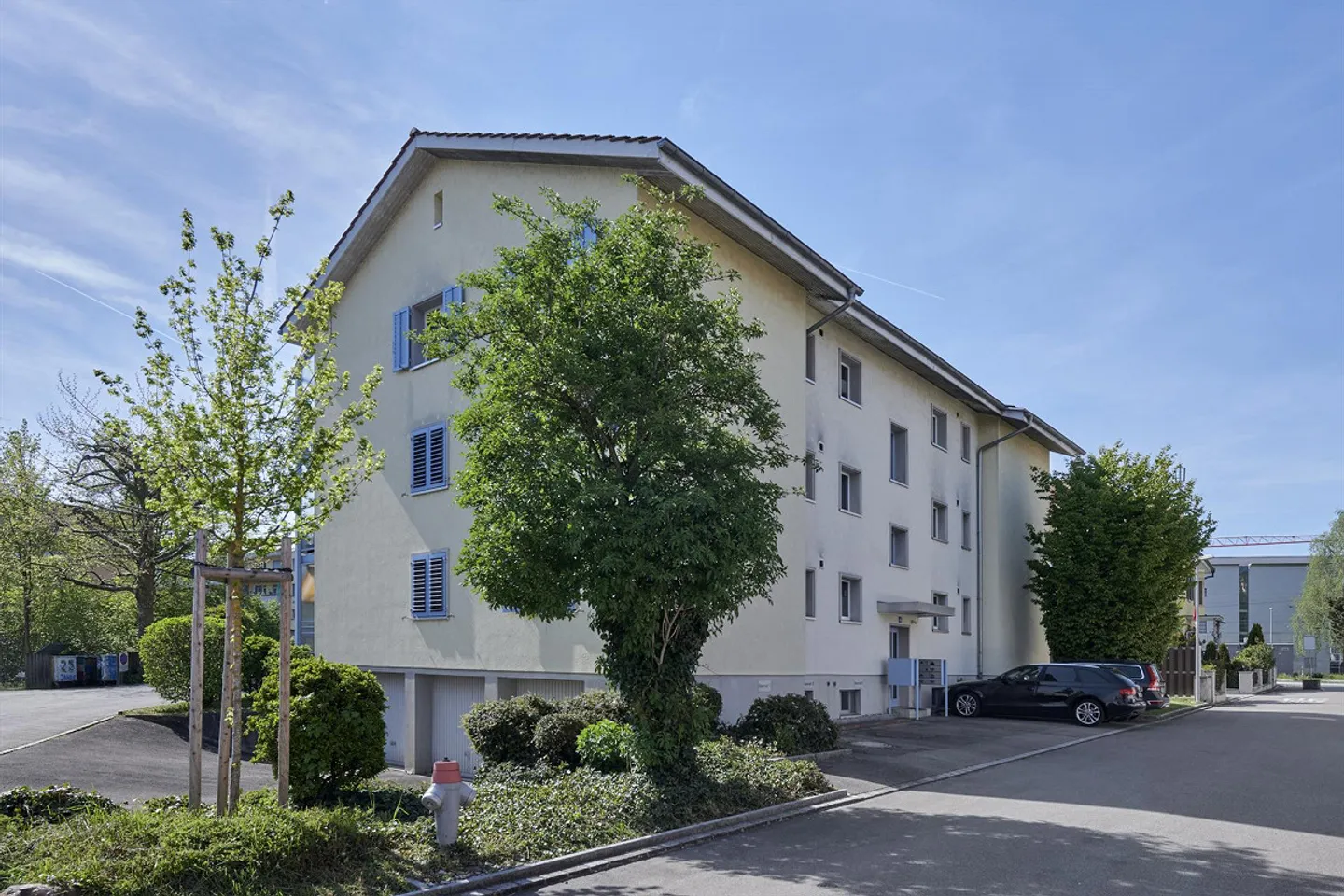 Central and Quiet 4.5-Room Apartment on the 1st Floor - Photo 2 of 10